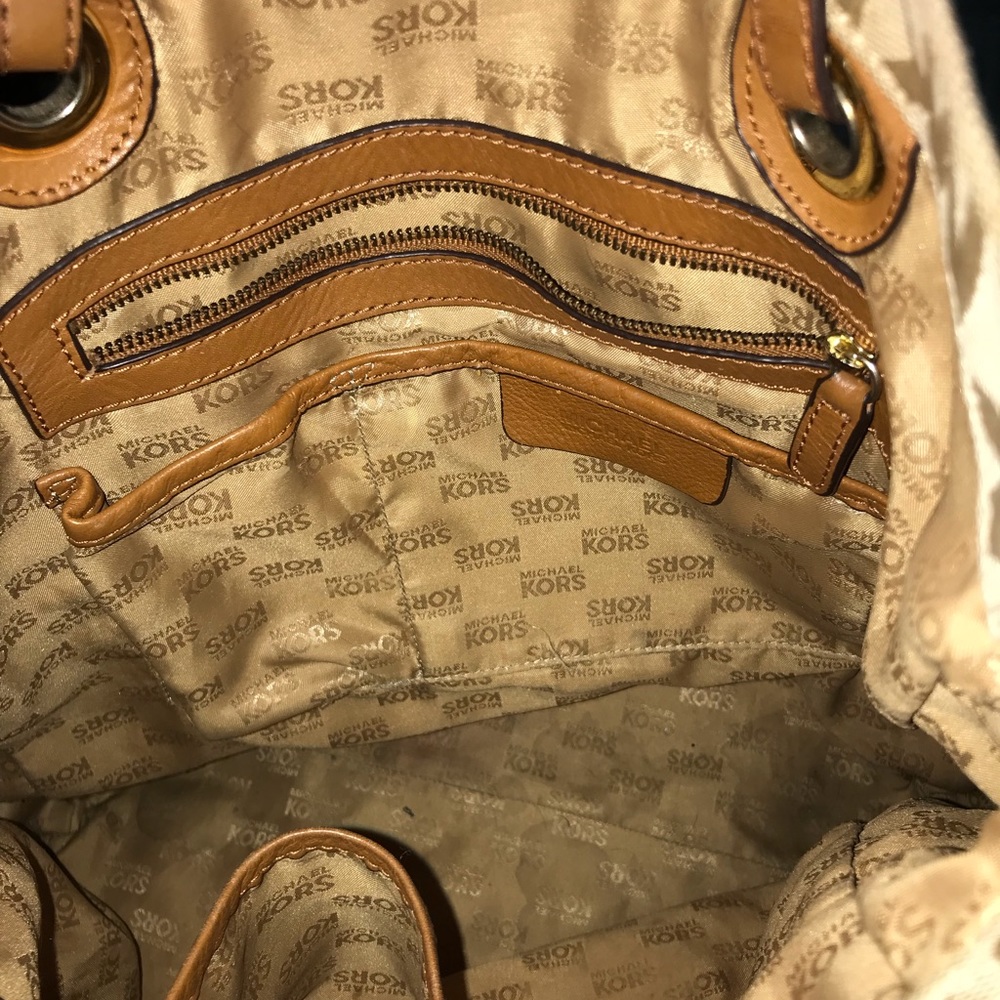 Purse - Picture 3 of 3